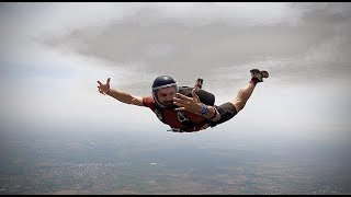 Devuelta en las alturas ( SKYDIVE )