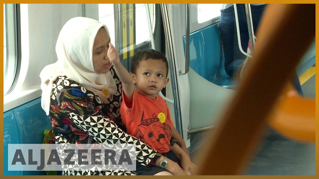🇮🇩 إندونيسيا تفتتح نظام قطارات جديد في جاكرتا | الجزيرة الإنجليزية