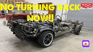 No turning back now!! Removing CrownVic body for F100 swap (part 2)