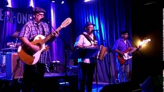 Conjunto Los Pinkys Performs at One-2-One Bar