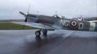 Spitfire 2010 - engine start and airshow