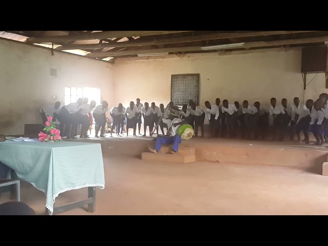 Gekonge Secondary School Performing a Kisii Folk Song class=