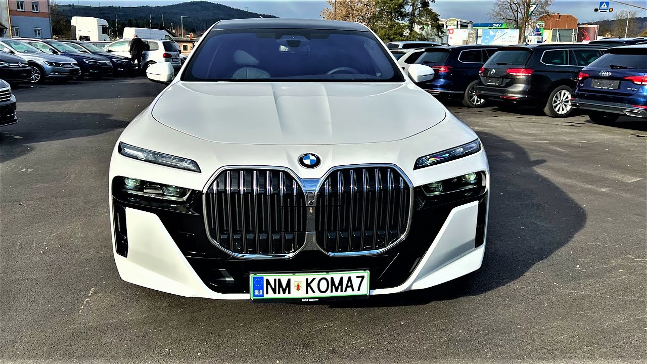 New BMW 7 Series 2023 - BMW LED Headlights by Supergimm - YouTube