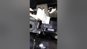 How to get wire throught the VW Golf 4 firewall