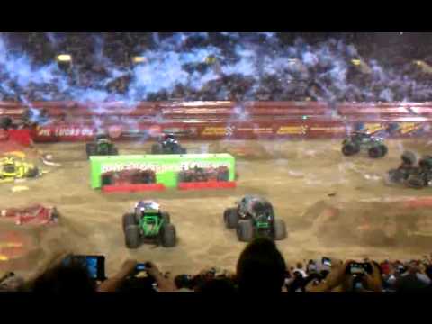 Monster Jam World Finals Grave Digger 30th encore
