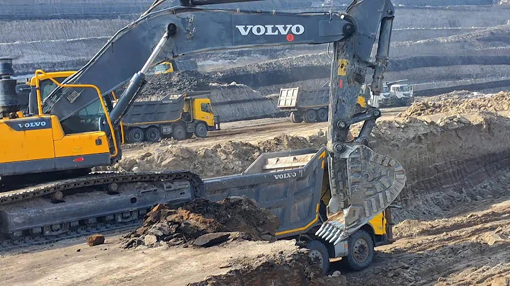 The World's Biggest Mining Excavators: Top 5 Giants in Action. #Excavators #popularmachineschannel 