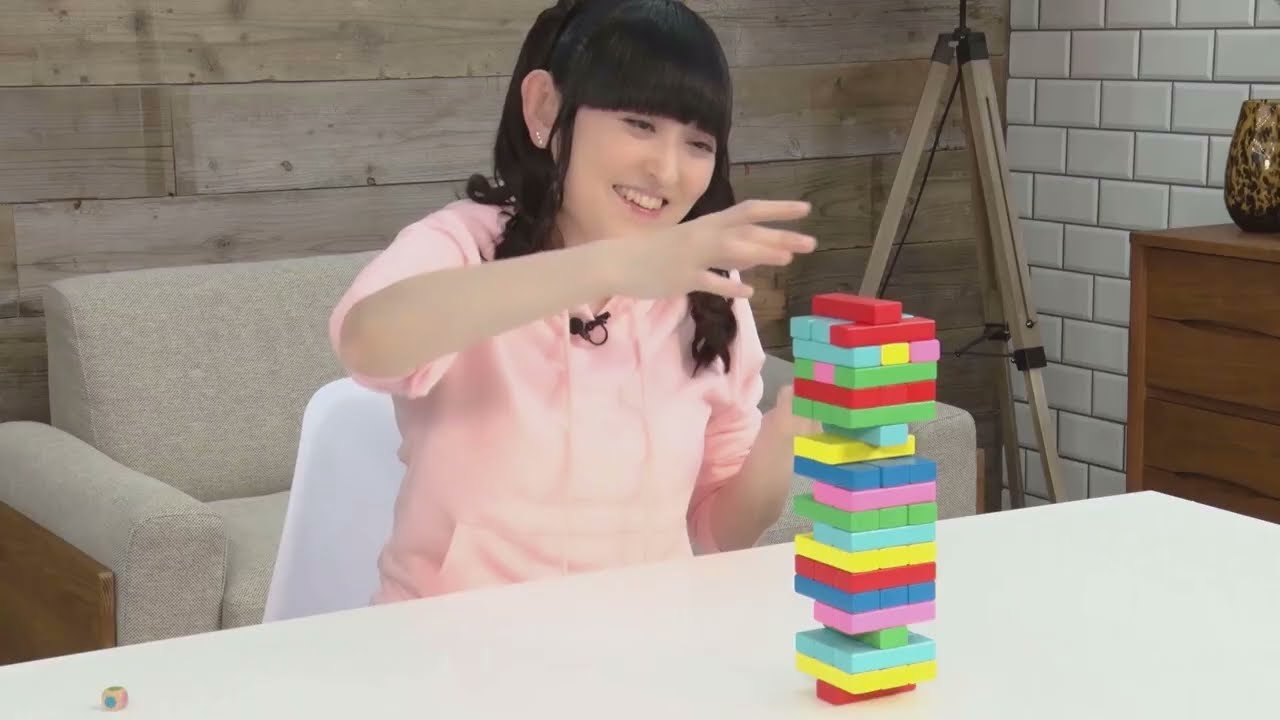 ゆかりん ♪田村ゆかり♪ Short Movie ちゅぱりんのジェンガで遊んでみた