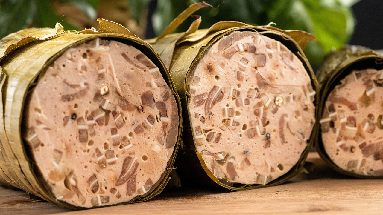 Chả Lụa Gân tai heo kiểu mới không xay không nhồi : Bí mật nằm ở nguyên liệu mua ở đâu cũng có này