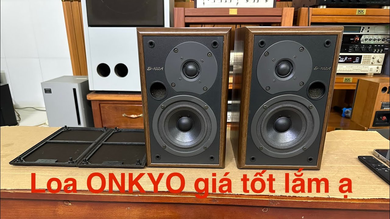 ONKYO　D-102A ONKYO D-102A speakers, in good condition, affordable, great sound