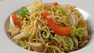 Le Meilleur Chow Mein Au Poulet - Recette Simple Et Facile - Hop Dans Le Wok