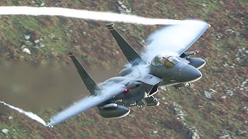 F 15s HOWLING THROUGH THE MACH LOOP -4K