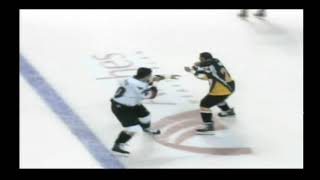 ECHL fight - Garet Hunt vs Danick Paquette 01/10/15 round 2