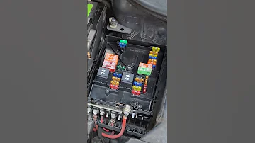 Common VW Electrical Problem SB Fuse Box Probably Cause Over Spec Bulb Wattage Used 