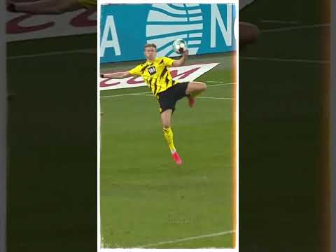 for me, this is still Haaland's best goal so far