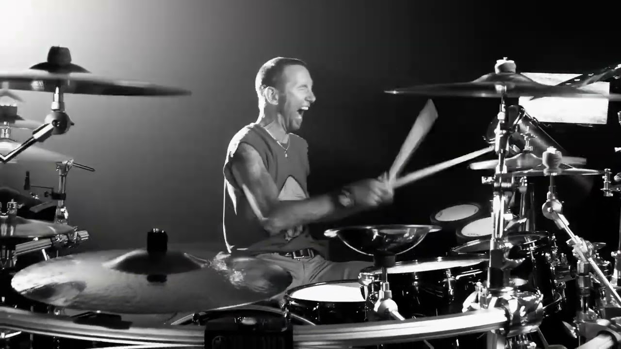 Godsmack  - 1000hp - 4K UHD! (official music video Upscaled to 4K)