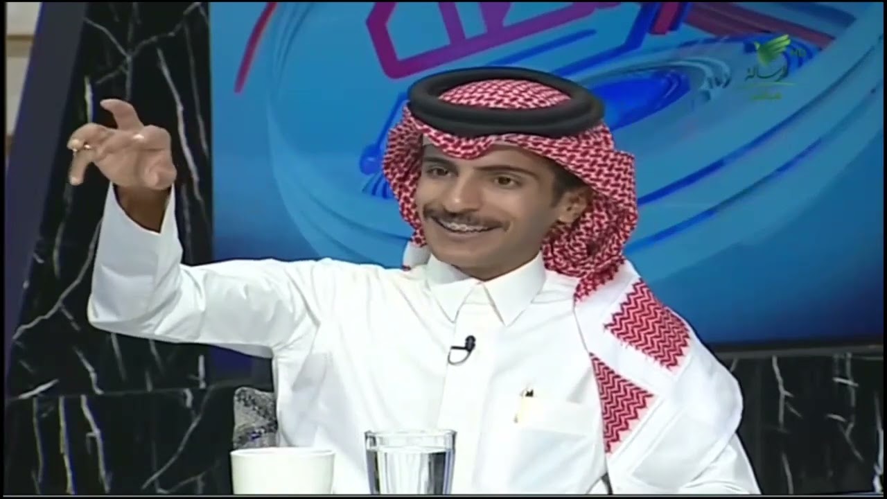 حوار ثري مع الشاعر نايف الرفيدي على طاولة 