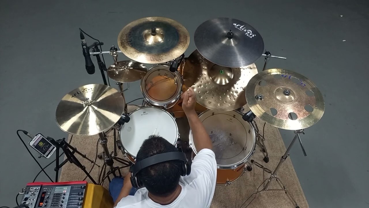 Santo pra sempre  / Gabriel  Guedes / Djalma batera (  