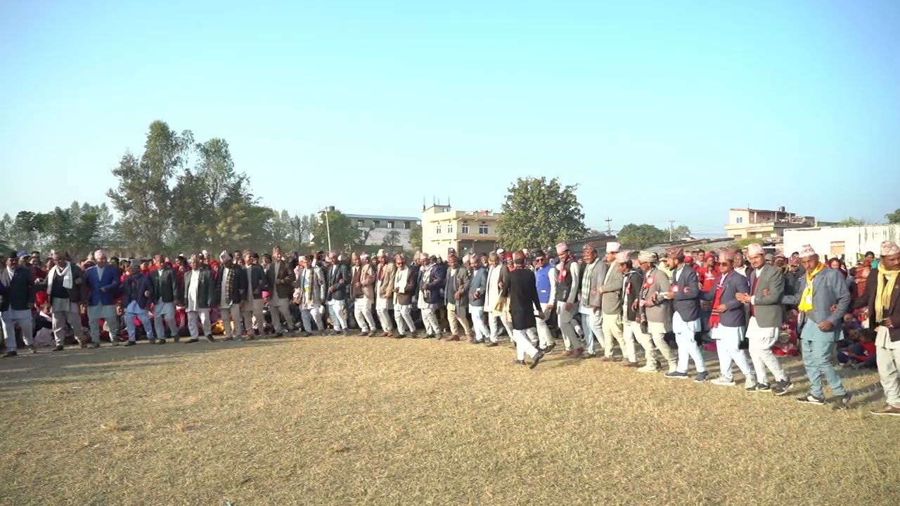 धनगढी मा कालिकोटकी चेली जर्मा भन्डारी बम र बाजुराका चेला शंकर मल्लले मच्चाए हेर्नुहोस देउडा🙏