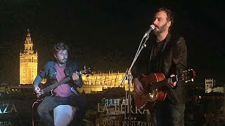 Video thumbnail of "THE NEW RAEMON - Te debo un baile (Live the Roof Sevilla)"