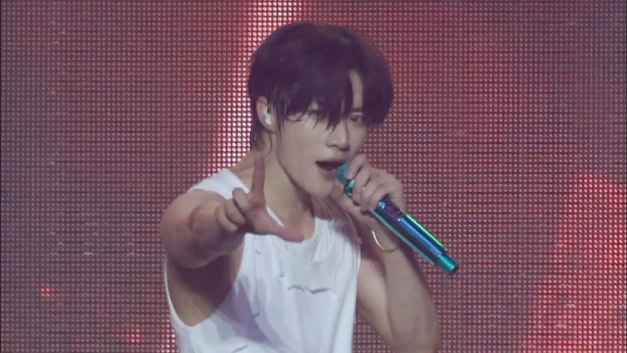 [4K] 'LO$ER=LO♡ER' 투모로우바이투게더 범규 직캠 TXT BEOMGYU FANCAM | 250601 WEVERSE CON FESTIVAL