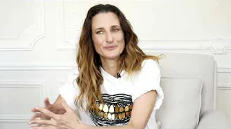 Camille Cottin à propos de sa pièce LE RENDEZ-VOUS ! thumbnail