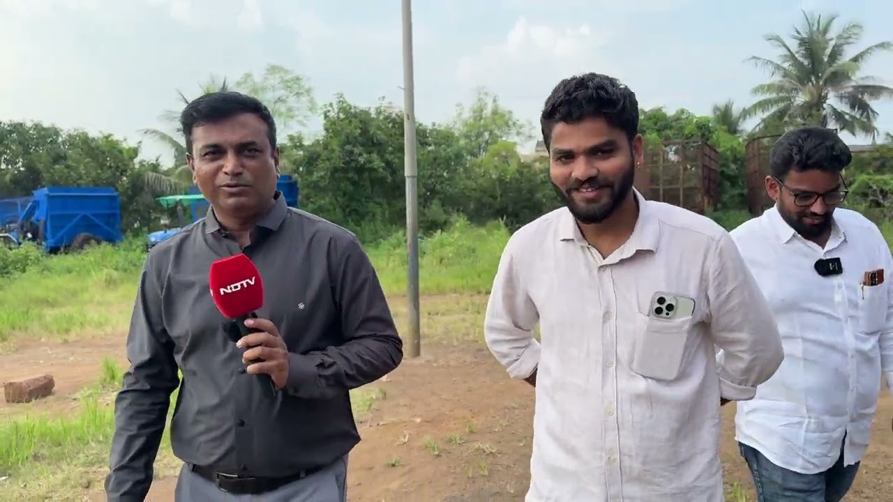 शंभर कोटीचा उलाढाल…,21 उसाच्या हार्वेस्टरचे मालक…आरळे ता पन्हाळा गावचे दोन उच्चशिक्षित शेतकरी