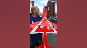 Red arrows XX244 retract close test