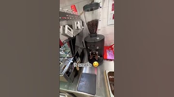 Can you make a good espresso using a LIGHT ROAST? 🤨 #coffee #espresso #specialtycoffee