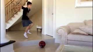Toms Superman Move