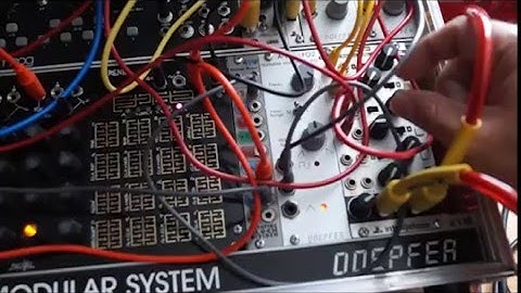 Javier Lara - eurorack jam #1: Moog Mother 32 Eurorack + Elektron Analog 4