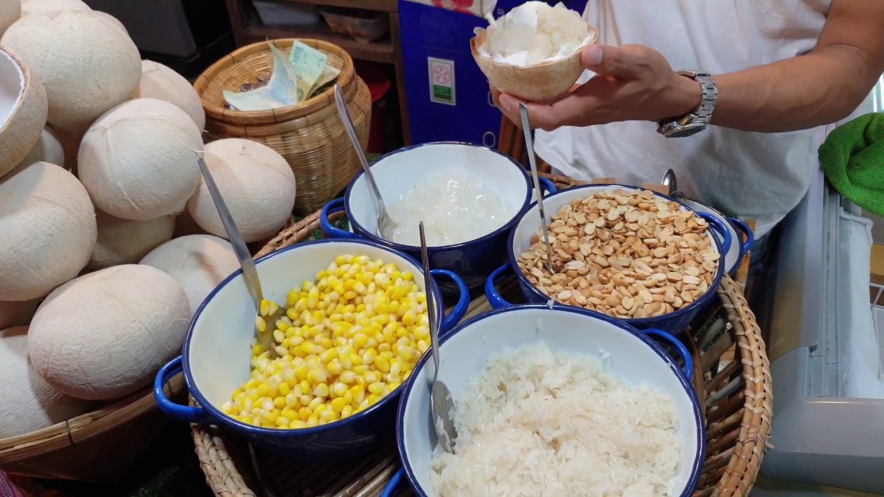 ไอติมกะทิลูกมะพร้าว - Thai street food - Coconut ice-cream