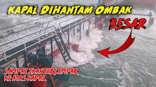 Download Lagu Ombak besar menghantam kapal hampir tenggelam | Laut Banda MP3