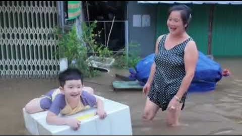 Quá Căng Lũ Ngập Lên Tới Nóc Vĩnh Long Nhà cửa Đường Phố Chìm Trong Biển Nước