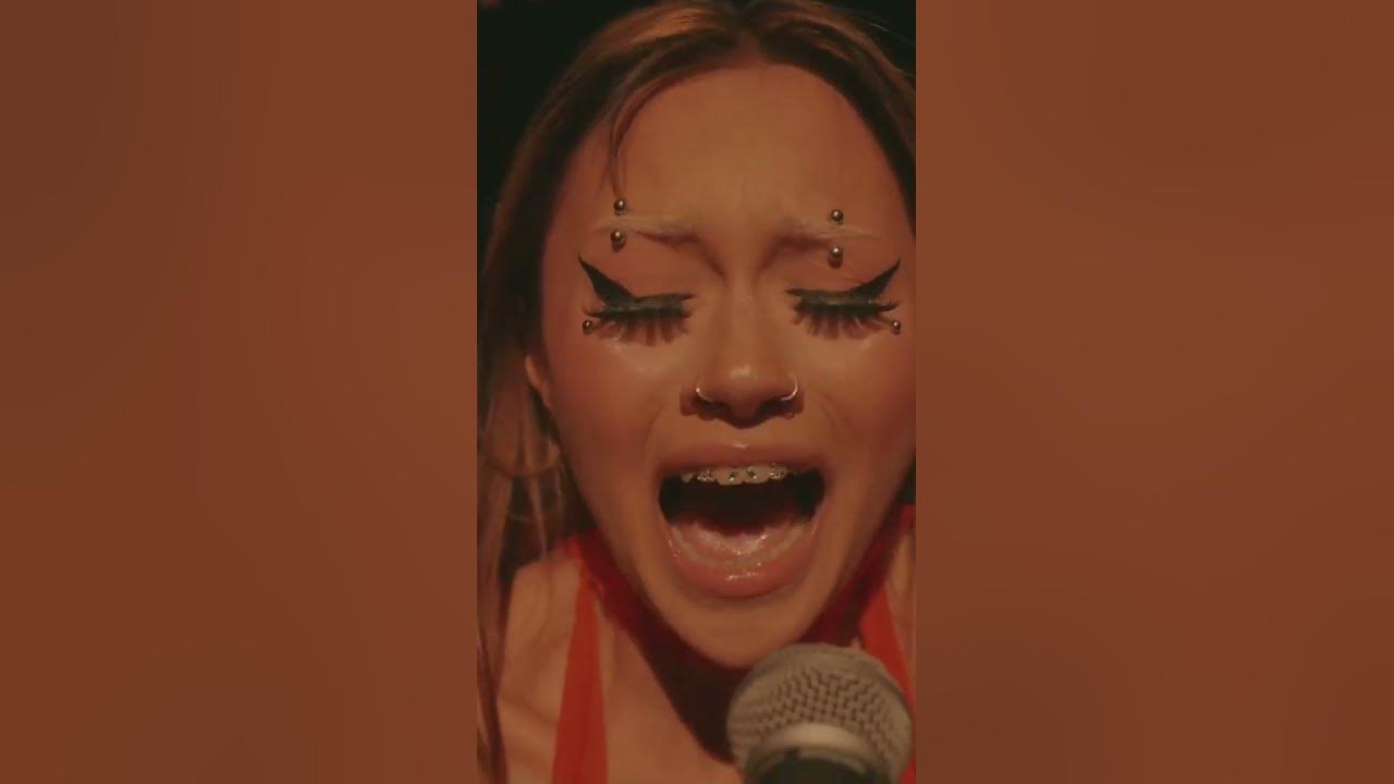 full american horror show performance video out now! 🥺🖤 #hyperpop #dance #americanhorrorstory #indie