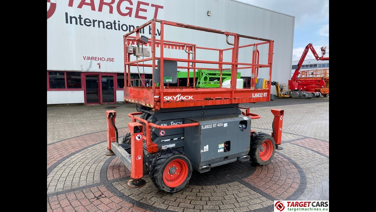 782158 SKYJACK SJ6832RT SCISSOR 4x4 DIESEL 6832 WORK LIFT 1180CM