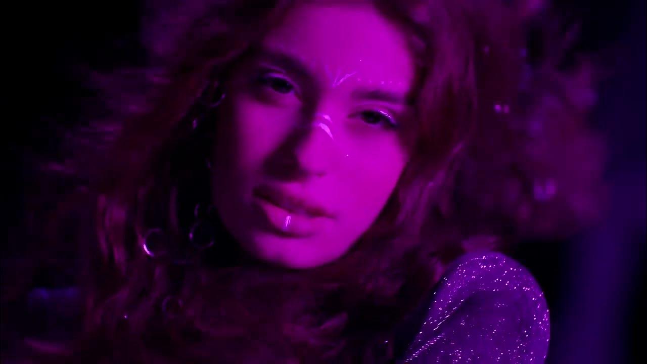 Малена певица армения