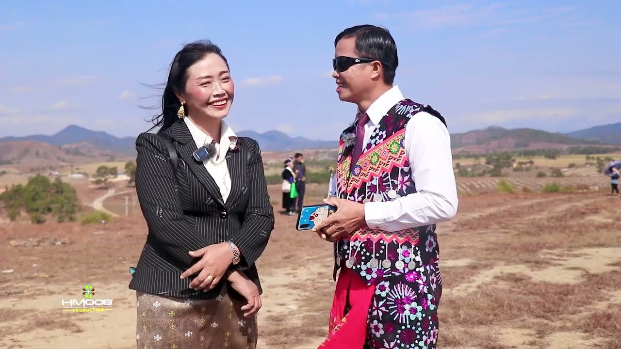 Kwv txhiaj txiv tsev ua hluas tsis tab cuab by ntses xyooj thiab Laj siab Thoj