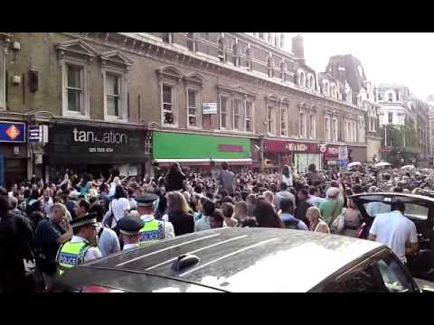 Billie Jean - Michael Jackson Moonwalk Tribute Flashmob, Liverpool Street, London