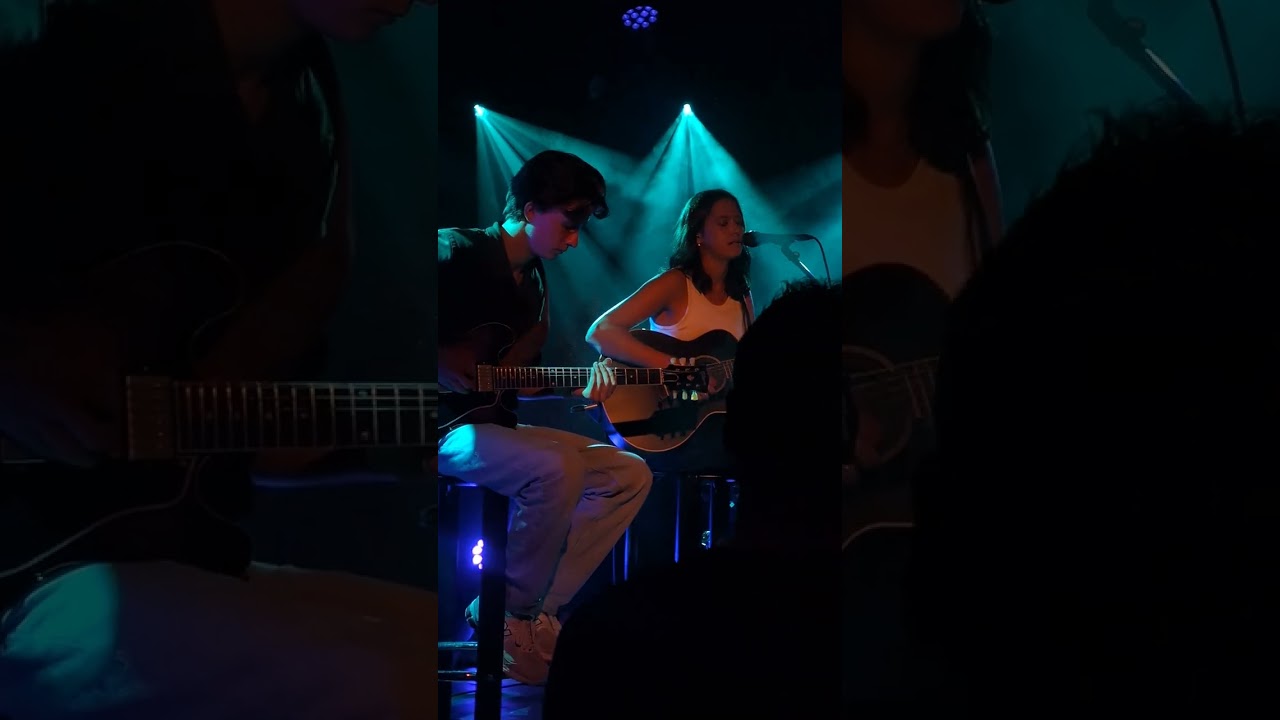 "Wait a Minute" - Alexine LIVE @ EKKO Utrecht 2024