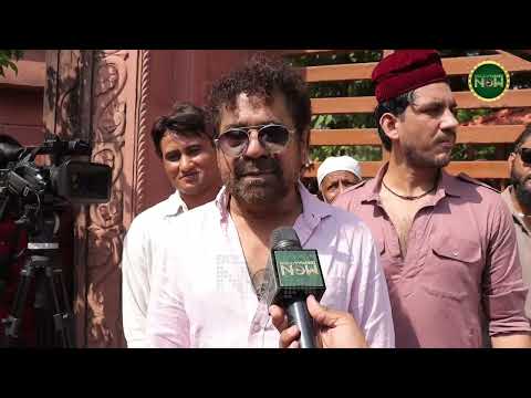 Anees Bazmee Shocked On Mushtaq Khan's Sad Demise, Sanjay Mishra Looks Disturbed