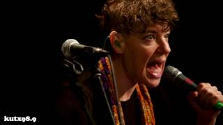 tUnE-yArDs - &quot;Look At Your Hands&quot;