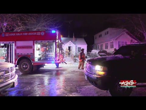 Crews respond to overnight house fire in north-central Sioux Falls