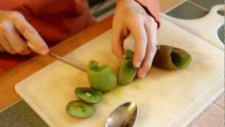Hint Hint! An Easy Way to Peel a Kiwi!