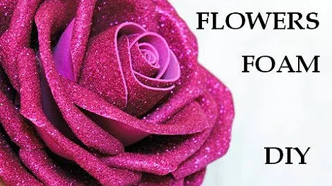 Foam Flowers on the wall. Glitter foam sheet craft ideas. Flores de goma eva. Diy rose