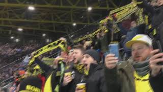 Indrukwekkende 'You'll never walk alone' bij Borussia Dortmund - Club Brugge