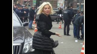 Мария Максакова приехала и упала в обморок. ФОТО. ВИДЕО Мария Максакова приехала и упала в обморок. ФОТО. ВИДЕО