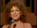 Capture de la vidéo Bette Midler - Ol´ Red Hair Is Back (1977)