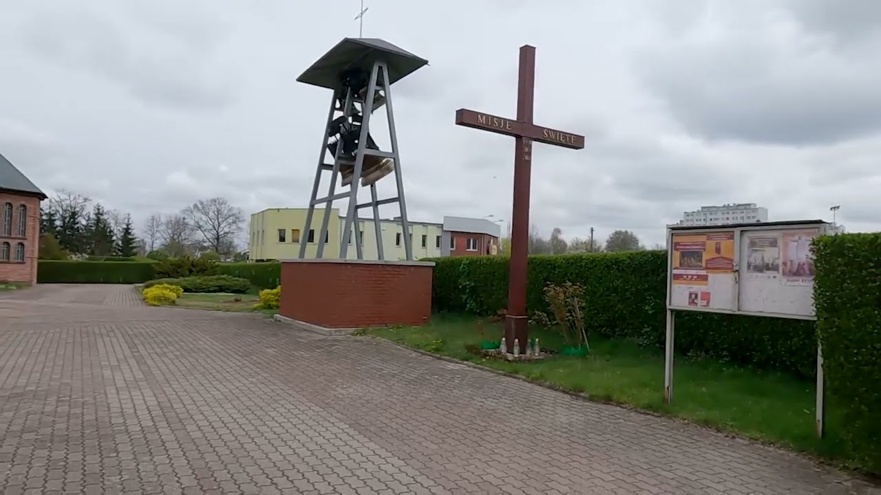 Dzwony przy Jana Pawła II (kwiecień 2022 roku)