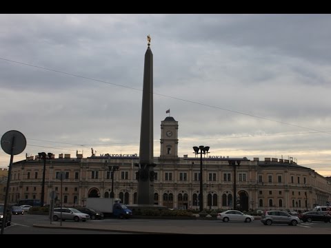 Московский вокзал и площадь Восстания