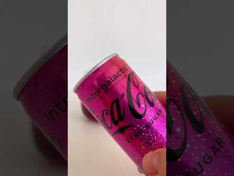 НОВАЯ КОЛА COCA COLA INTERGALACTIC Shorts